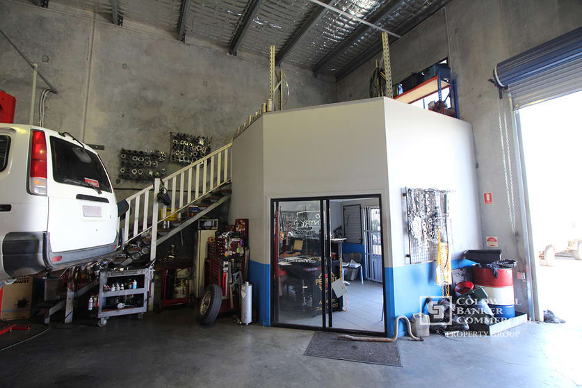Click to view all images 4/2-6 Paul Court Jimboomba QLD 4280 - Image 3