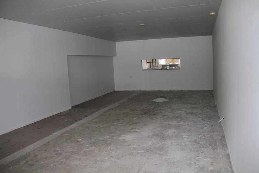 Click to view all images 2/8 West St Burleigh Heads QLD 4220 - Image 2