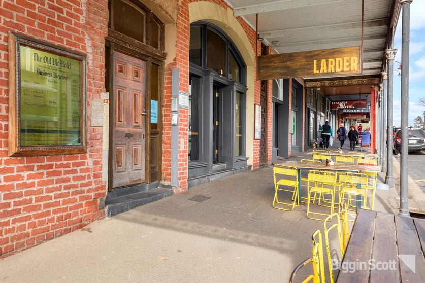 Click to view all images Unit 1/57 Vincent Street Daylesford VIC 3460 - Image 2