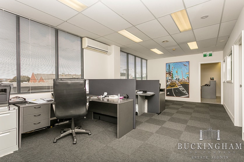 Click to view all images 3/83 Station Street Fairfield VIC 3078 - Image 3