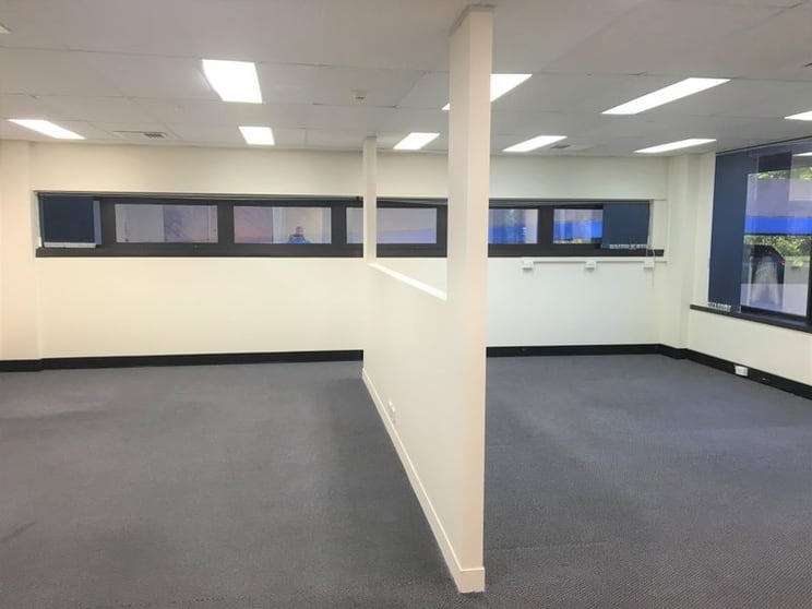 Click to view all images 5/445 Upper Edward Street Spring Hill QLD 4000 - Image 1