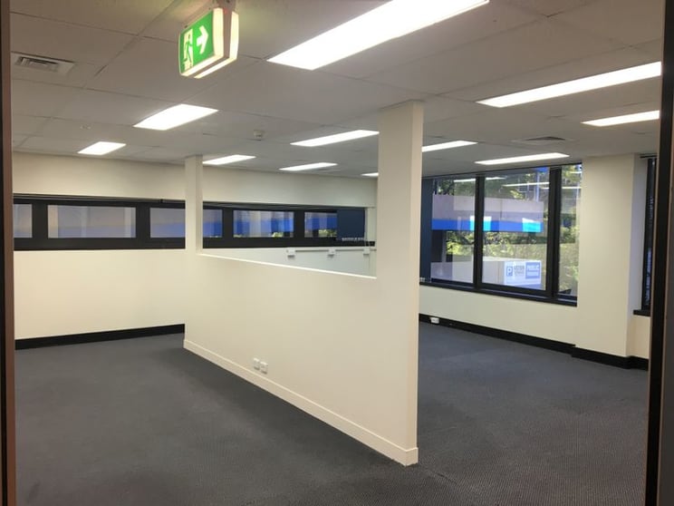 Click to view all images 5/445 Upper Edward Street Spring Hill QLD 4000 - Image 3