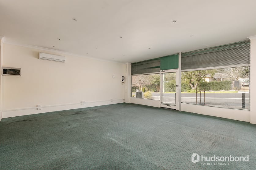 Click to view all images 1/19 Anthony Drive Mount Waverley VIC 3149 - Image 3
