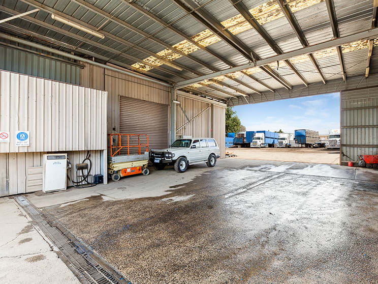 Click to view all images 36 Tullamarine Park Road Tullamarine VIC 3043 - Image 3