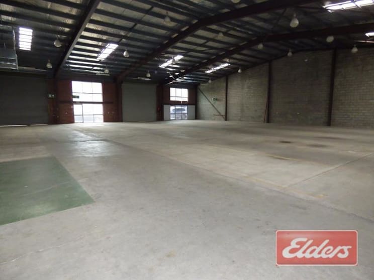 Click to view all images Whole/163 Wellington Road East Brisbane QLD 4169 - Image 2