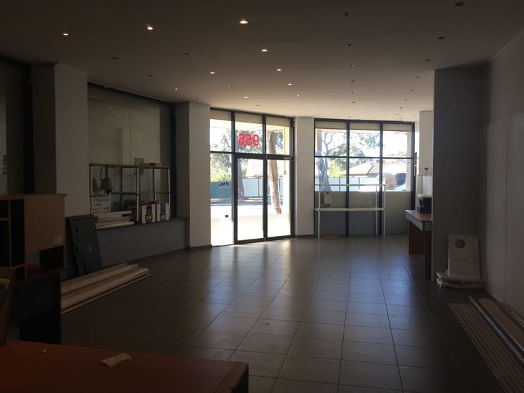 Click to view all images 956C Woodville Road Villawood NSW 2163 - Image 3