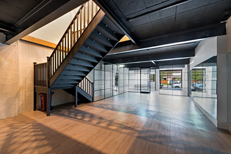 Click to view all images 124 Bank Street South Melbourne VIC 3205 - Image 2