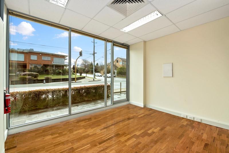 Click to view all images 976 Riversdale Road Surrey Hills VIC 3127 - Image 3