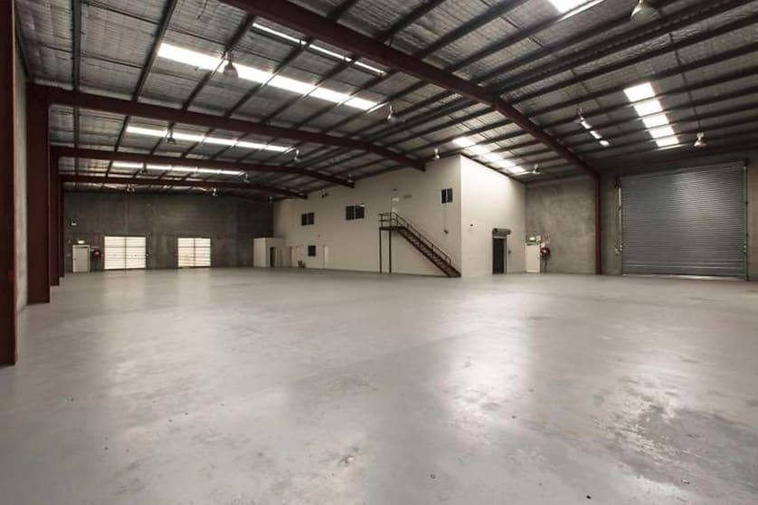 Click to view all images 2/150 Vulcan Road Canning Vale WA 6155 - Image 3