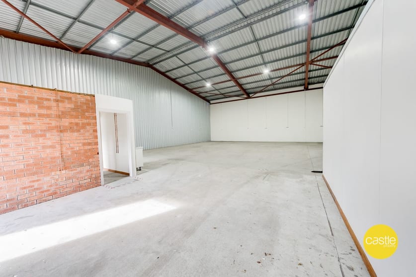 Click to view all images 2/6 Teran Close Whitebridge NSW 2290 - Image 3
