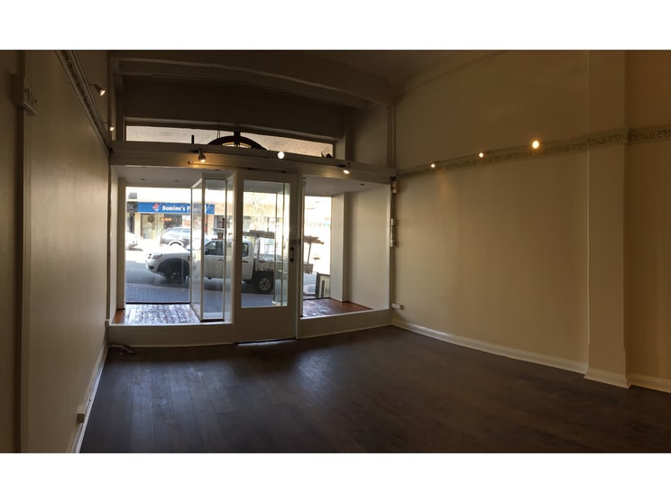 Click to view all images 167 Katoomba Street Katoomba NSW 2780 - Image 2