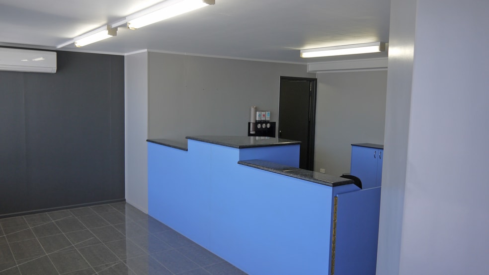 Click to view all images 2/266 Robinson Road Geebung QLD 4034 - Image 3