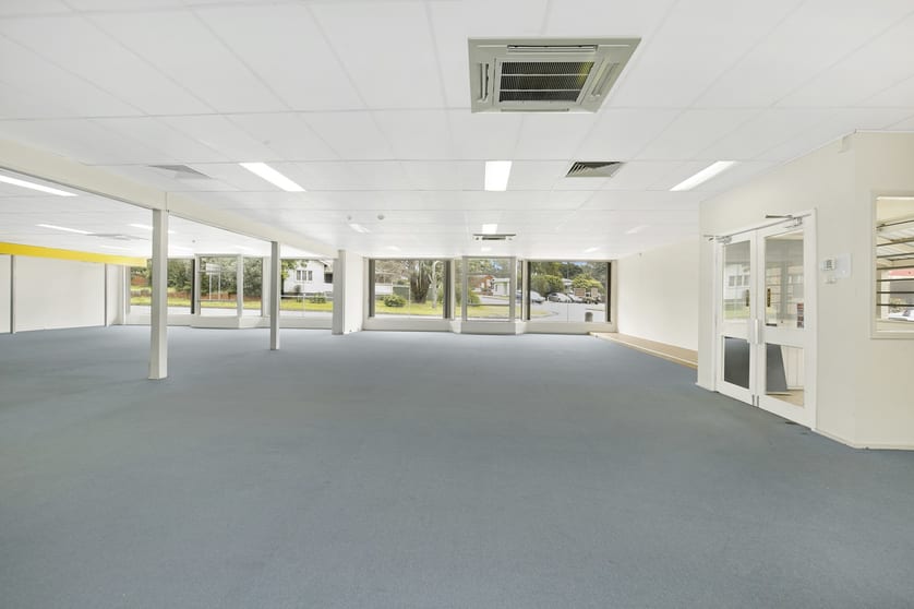 Click to view all images 54 Bolong Road Bomaderry NSW 2541 - Image 2