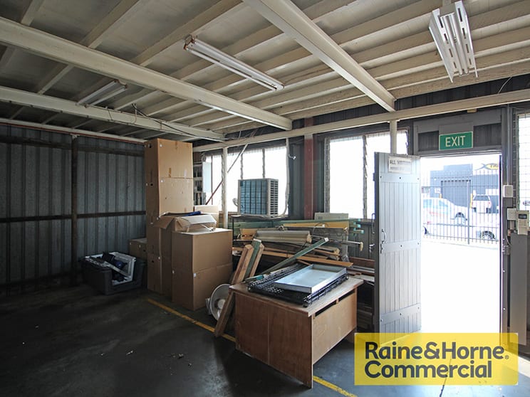 Click to view all images Geebung QLD 4034 - Image 3
