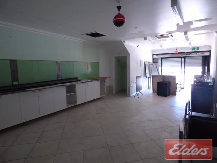 Click to view all images Woolloongabba QLD 4102 - Image 2