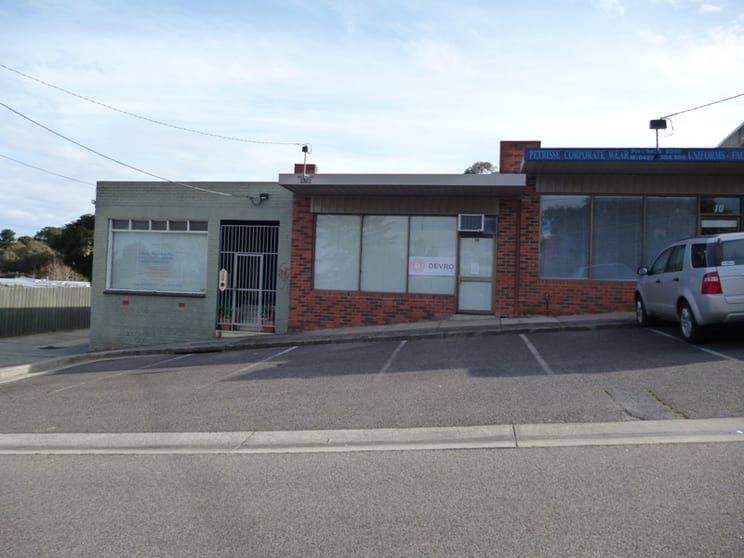 Click to view all images 12 Hopkins Street Greensborough VIC 3088 - Image 2