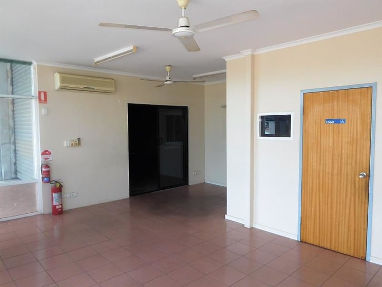 Click to view all images Unit 2/8 Travers Street Coconut Grove NT 0810 - Image 2