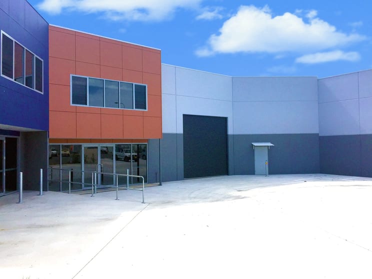 Click to view all images Unit 4, 7 Collison Place Coffs Harbour NSW 2450 - Image 1