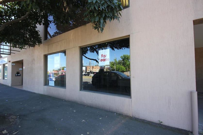 Click to view all images 2/600 Hampton Street Brighton VIC 3186 - Image 1