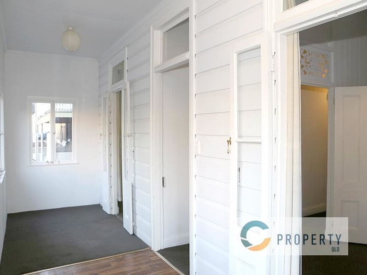 Click to view all images 13 Chermside Newstead QLD 4006 - Image 2