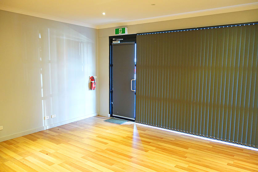 Click to view all images 20/25 Conquest Way Hallam VIC 3803 - Image 3