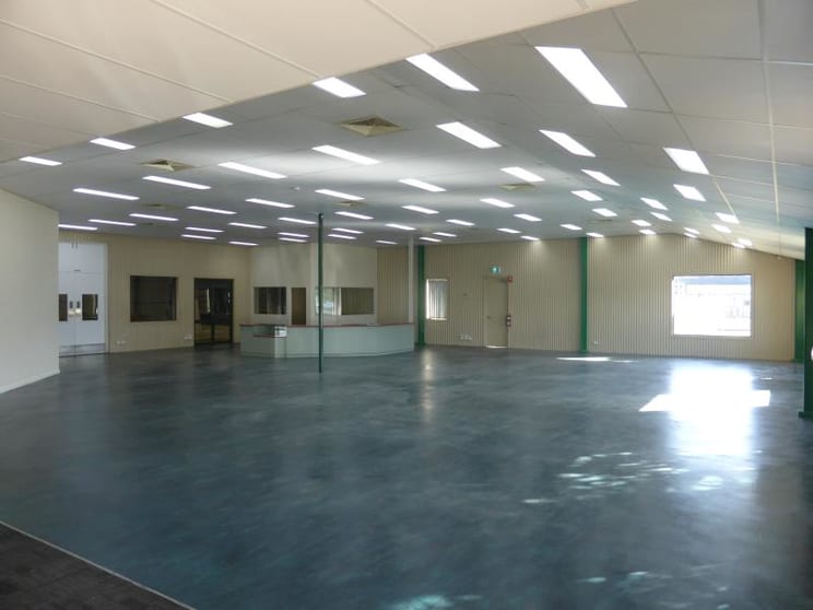 Click to view all images 6 River Street Dubbo NSW 2830 - Image 2
