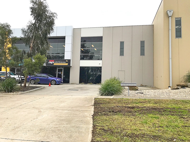 Click to view all images 13/2-8 Northey Road Lynbrook VIC 3975 - Image 2