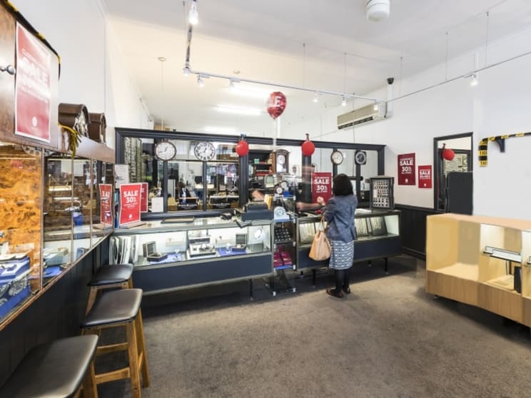 Click to view all images 71 Station Street Burwood VIC 3125 - Image 3