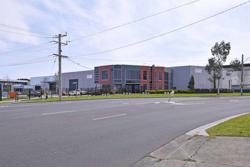 Click to view all images 1 Torteval Place Clayton VIC 3168 - Image 2
