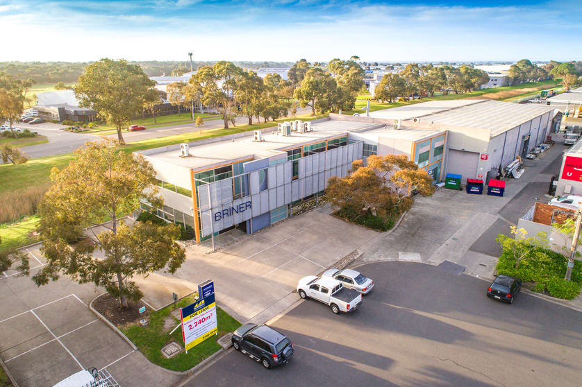 Click to view all images 62 Tarnard Drive Braeside VIC 3195 - Image 1