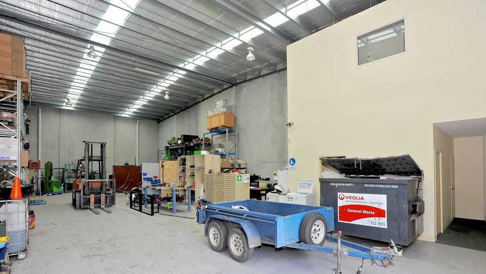Click to view all images 1B Capital Court Braeside VIC 3195 - Image 2