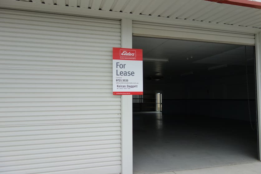 Click to view all images 4/118 Spencer Street South Bunbury WA 6230 - Image 3
