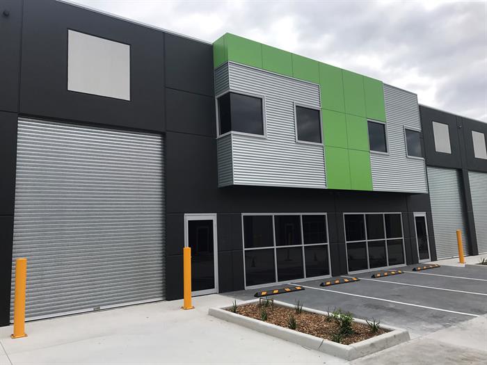 Click to view all images 17/18 Wurrook Circuit Caringbah NSW 2229 - Image 1