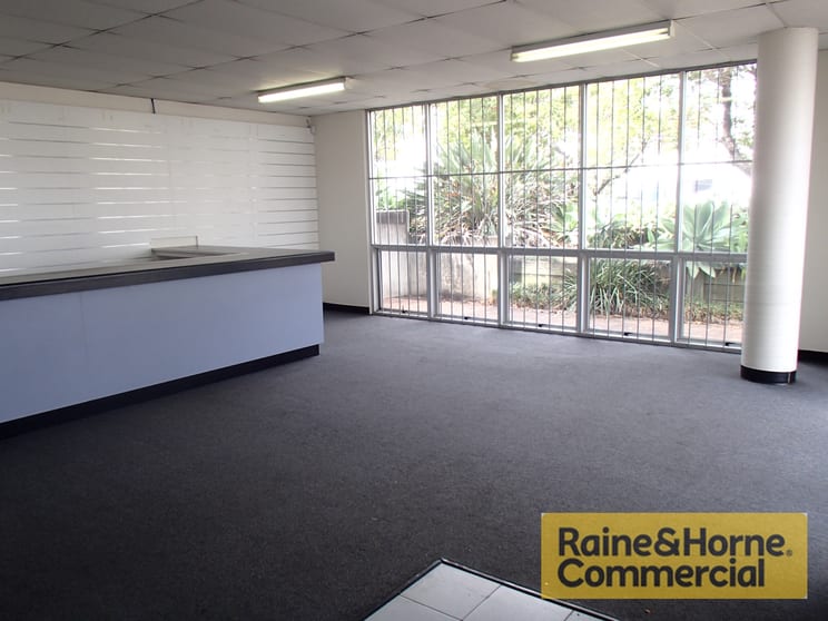 Click to view all images 1/11 Lensworth Street Coopers Plains QLD 4108 - Image 3