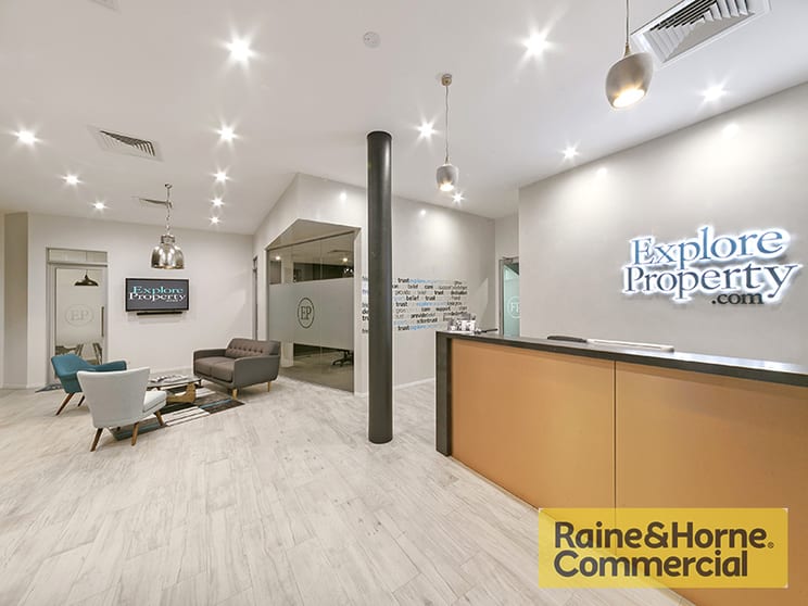 Click to view all images Waterworks Rd Ashgrove QLD 4060 - Image 3