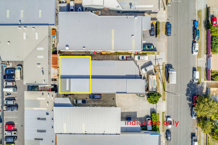 Click to view all images Lemana Lane Miami QLD 4220 - Image 3