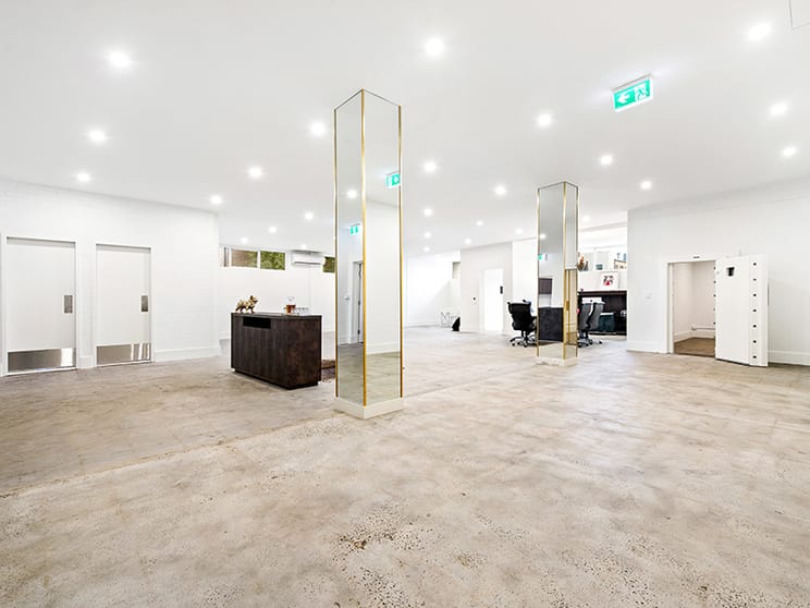 Click to view all images 12 Nellbern Road Moorabbin VIC 3189 - Image 3