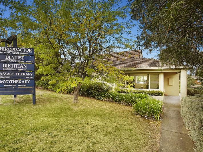 Click to view all images 105 King Street Templestowe VIC 3106 - Image 2