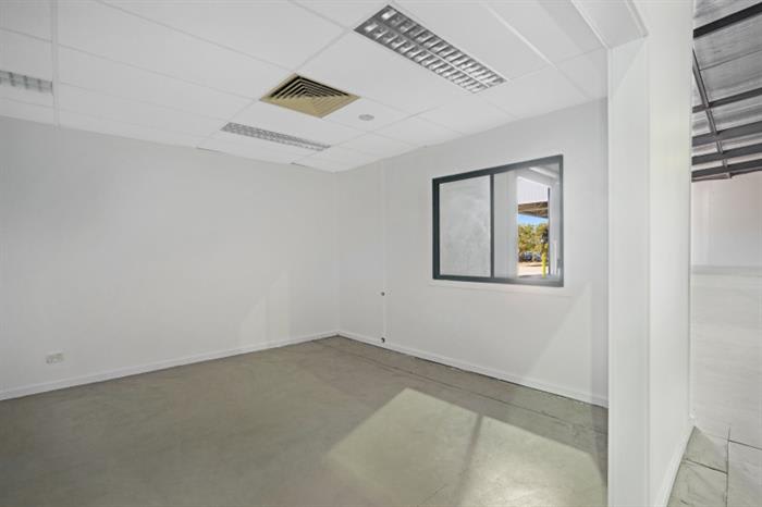 Click to view all images 56 The Avenue Maryville NSW 2293 - Image 2