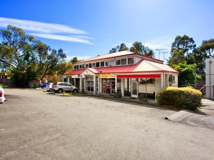 Click to view all images 4/57a Buena Vista Drive Montmorency VIC 3094 - Image 2