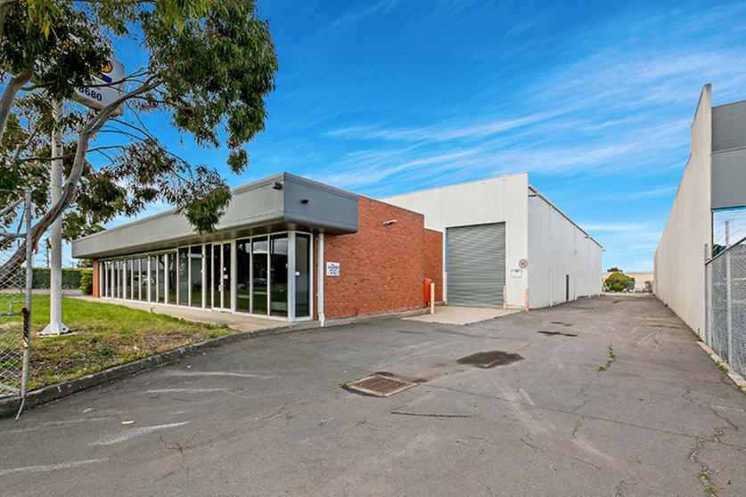 Click to view all images 49 Jesica Road Campbellfield VIC 3061 - Image 2