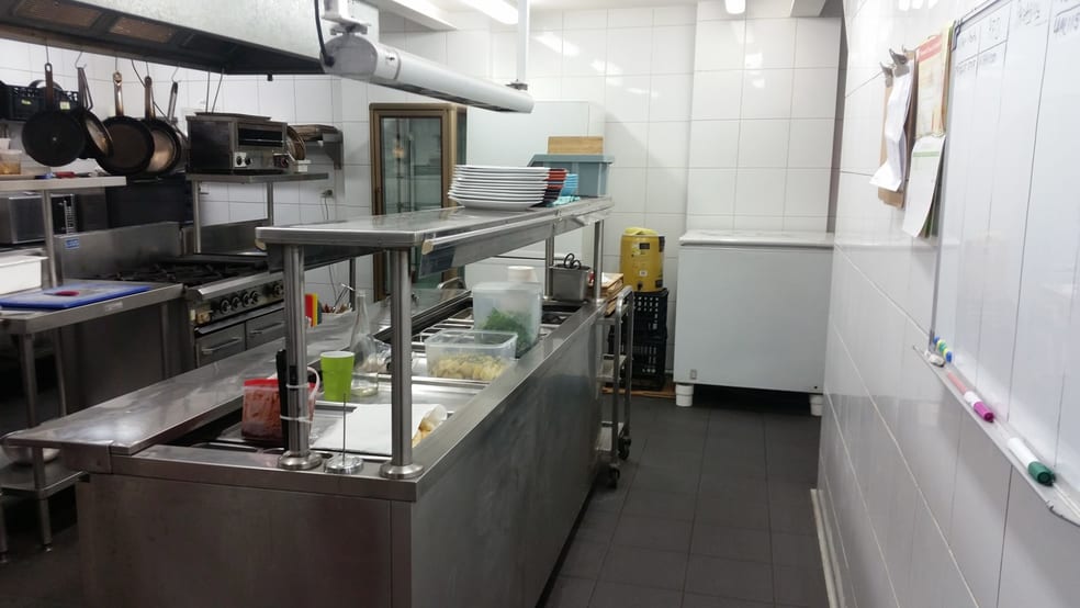 Click to view all images Kitchen/33 Station Street Bowral NSW 2576 - Image 3