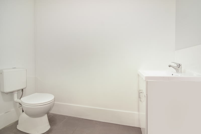 Click to view all images 2/11 Industrial Lane Oak Flats NSW 2529 - Image 3