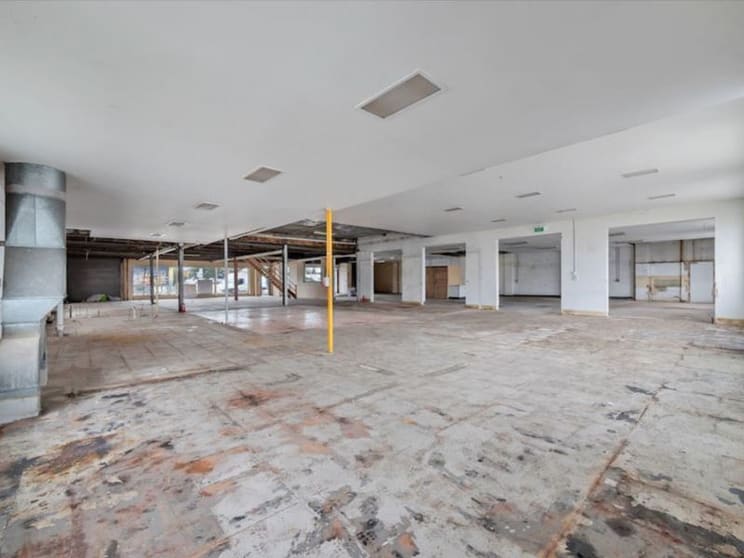 Click to view all images 380 Princes Highway St Peters NSW 2044 - Image 2