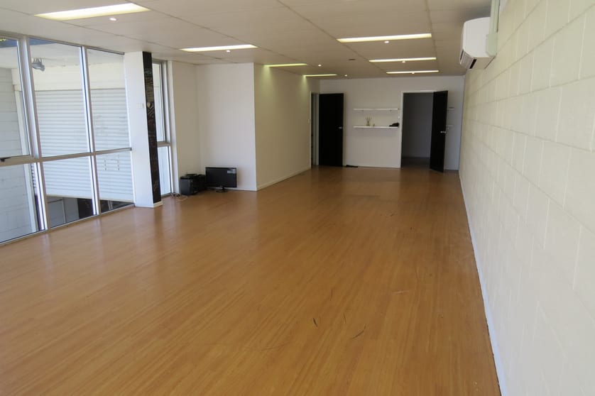 Click to view all images 2/32 Hampton Street East Brisbane QLD 4169 - Image 3