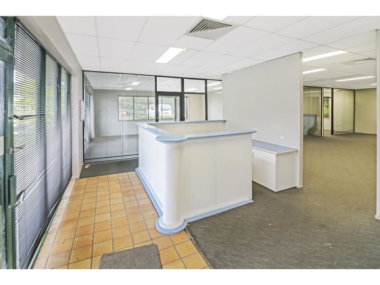 Click to view all images Unit 10/77 Munibung Road Cardiff NSW 2285 - Image 2