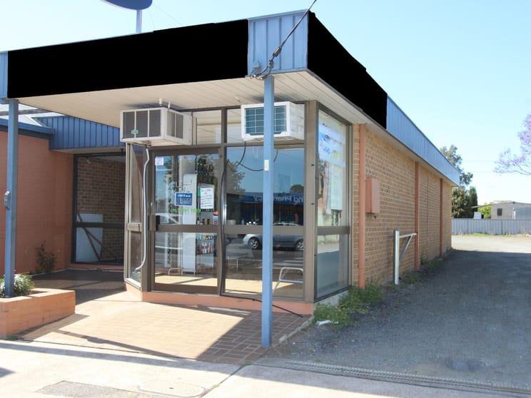 Click to view all images 1/99 Wollombi Road Cessnock NSW 2325 - Image 3