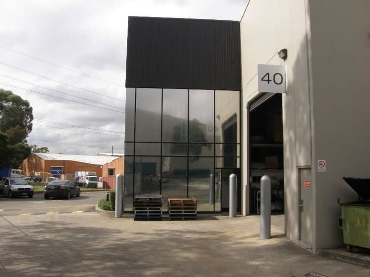 Click to view all images Smithfield NSW 2164 - Image 1
