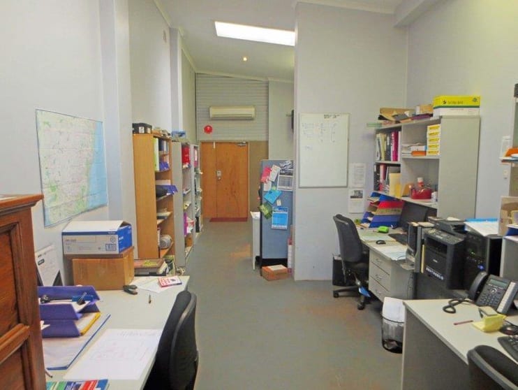 Click to view all images Unit 1/52 Young Road Lambton NSW 2299 - Image 3