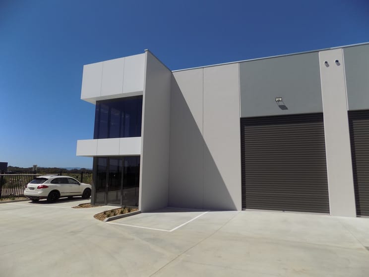 Click to view all images 8/34-36 Graham Daff Boulevard Braeside VIC 3195 - Image 3